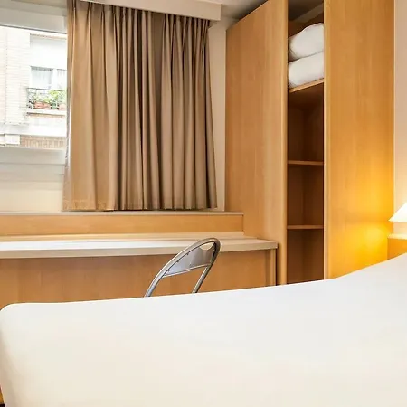 Ibis Alesia Montparnasse Hotel Paříž