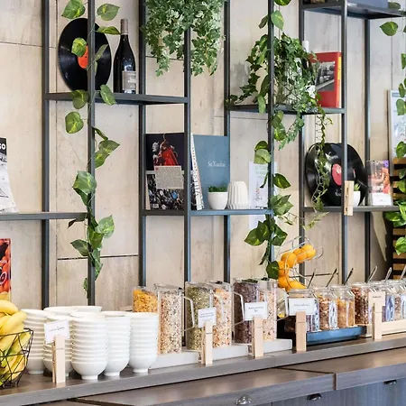 Hotel Ibis Alesia Montparnasse 3*