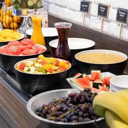 Hotel Ibis Alesia Montparnasse Parigi