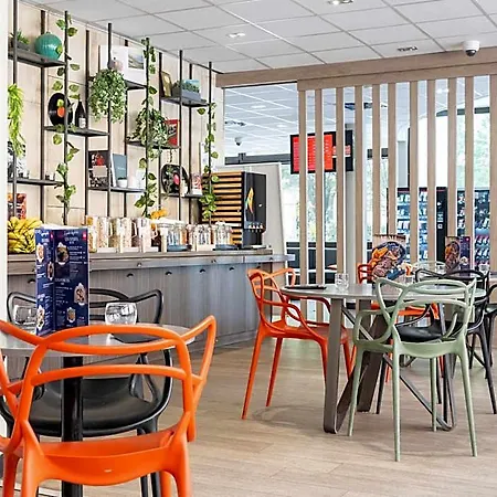 Ibis Alesia Montparnasse 3*