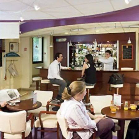 Hotel Ibis Alesia Montparnasse 3*