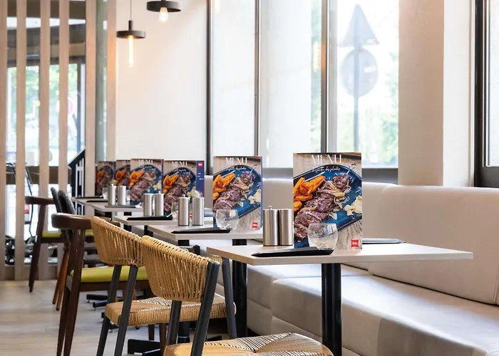 Hotel Ibis Alesia Montparnasse 3*