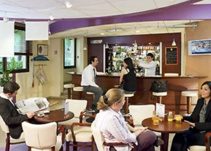 Hotel Ibis Alesia Montparnasse 3*