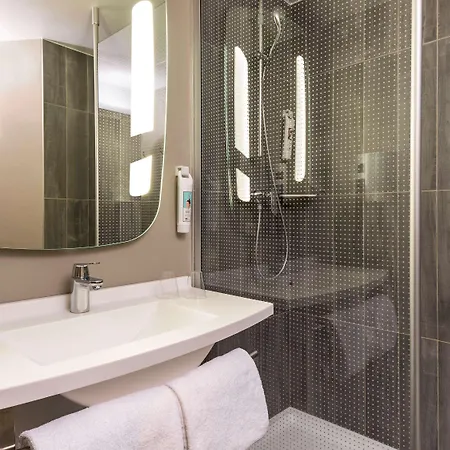 Hotel Ibis Alesia Montparnasse 3*