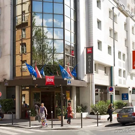 Ibis Alesia Montparnasse 3* París