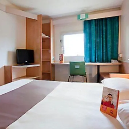 Ibis Alesia Montparnasse París