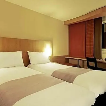 Ibis Alesia Montparnasse París